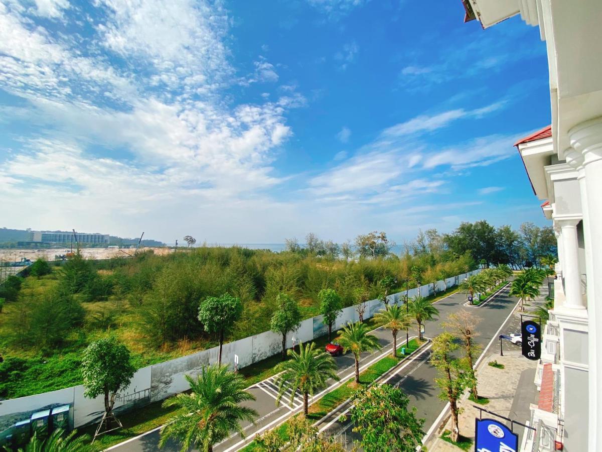 Отель The Sol House 3*