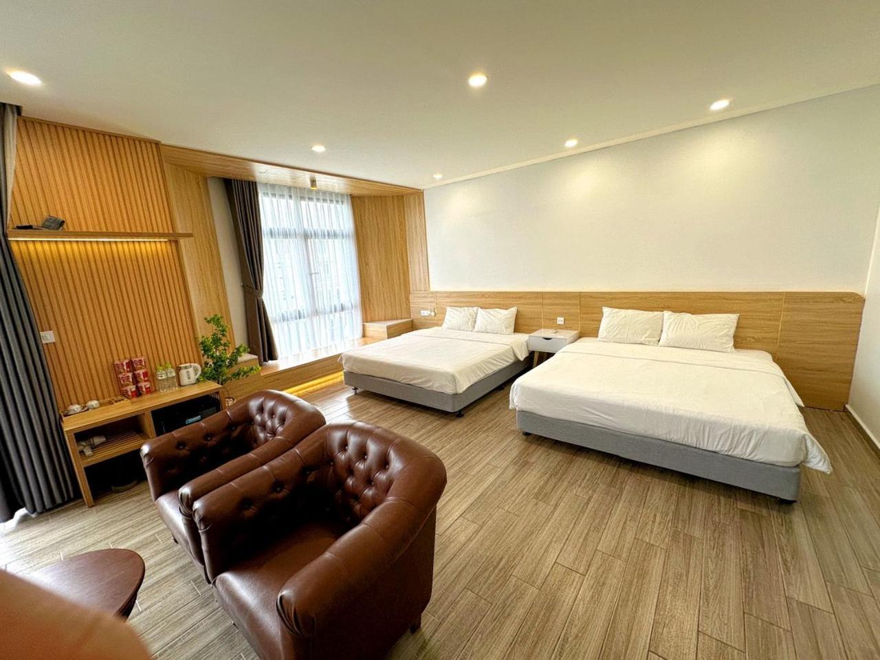 Отель The Sol House