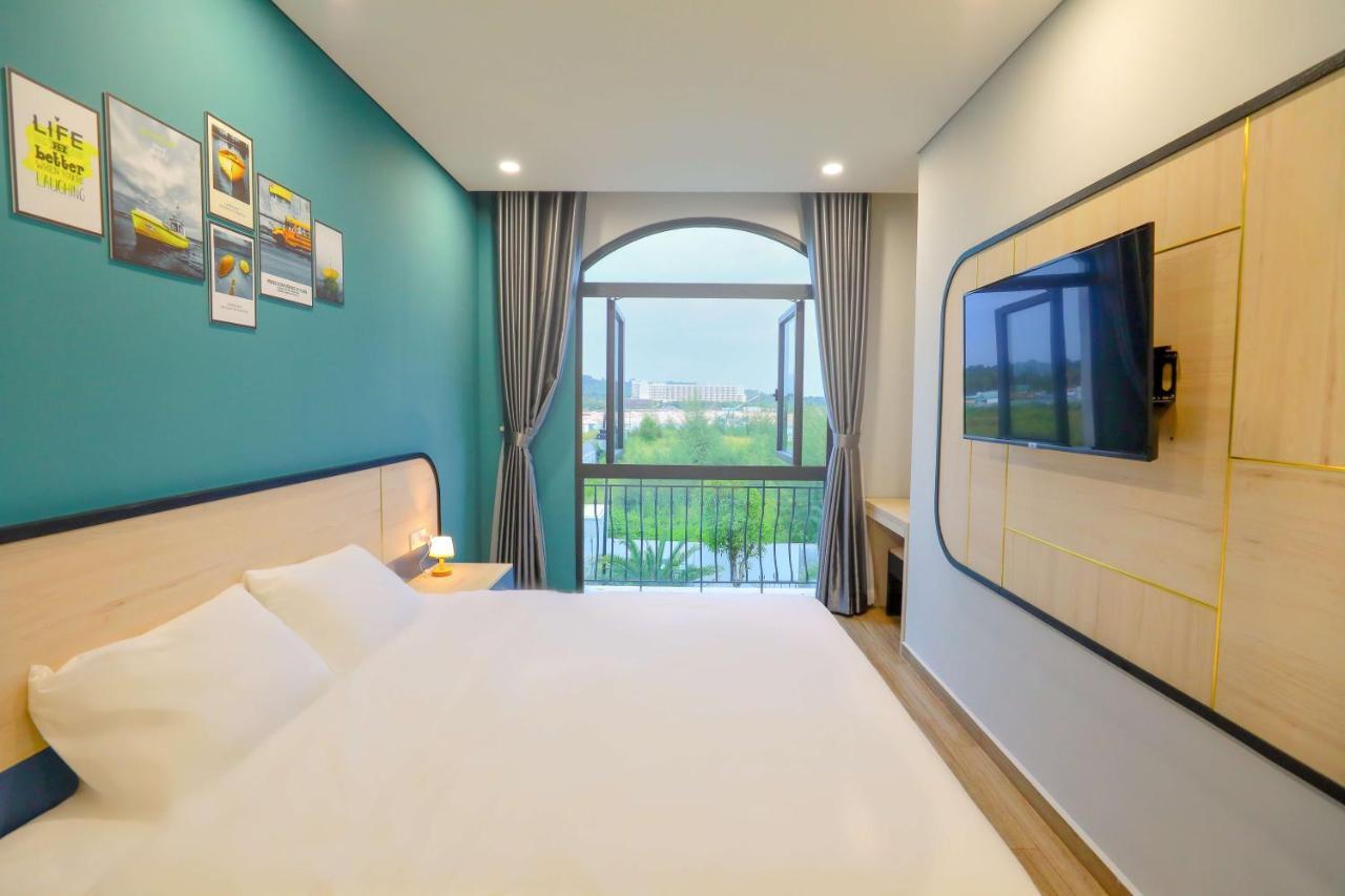 The Sol House होटल Phu Quoc