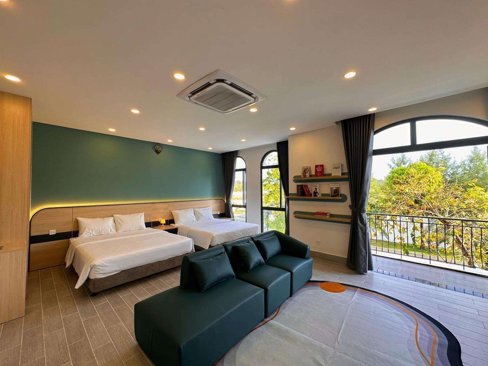 The Sol House होटल 3*